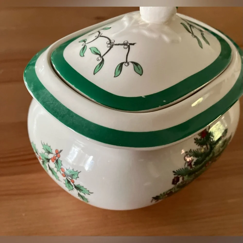 EUC Spode Christmas Tree Child’d Sugar Bowl w/Lid Extremely Rare Discontinued